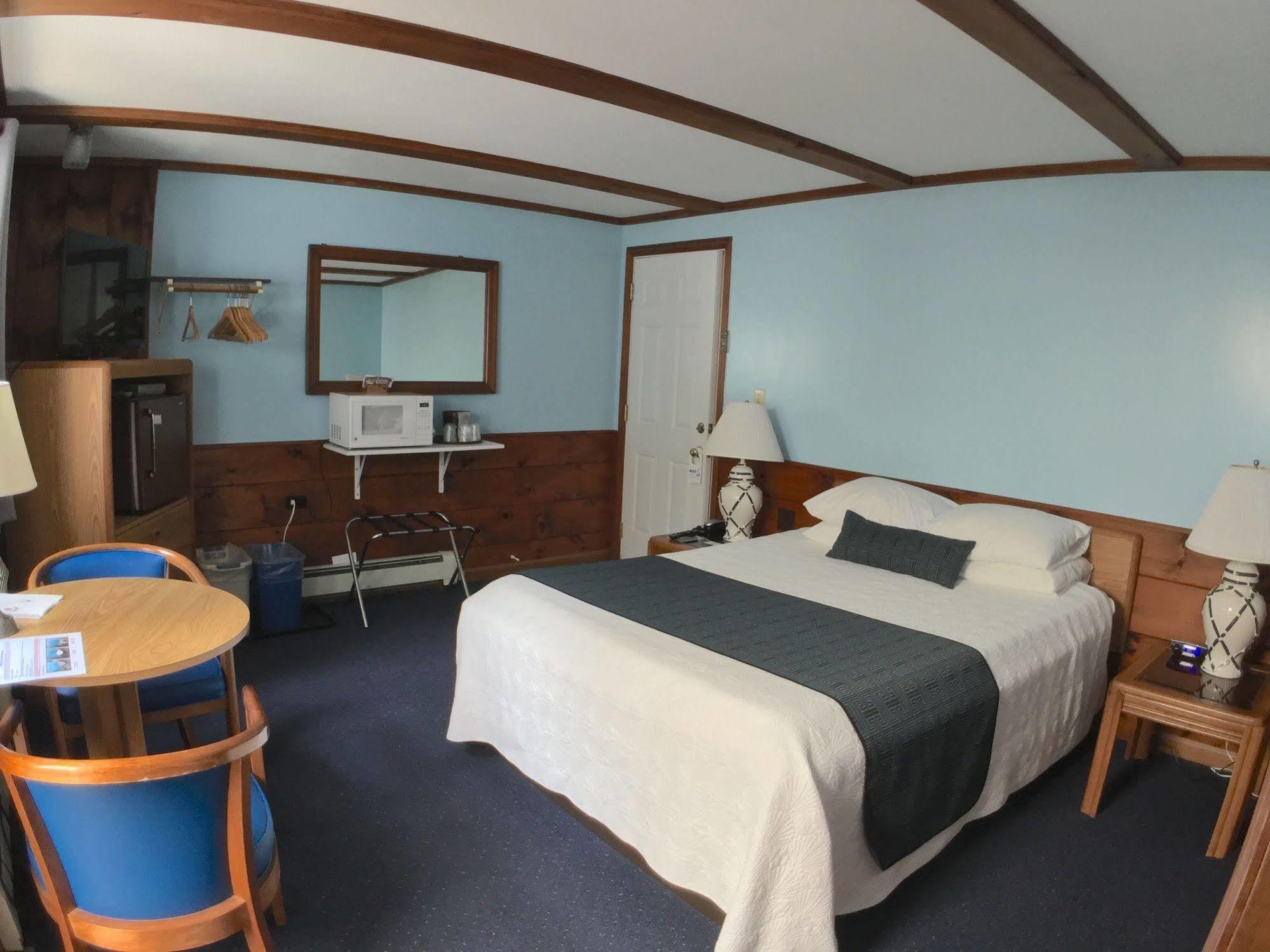 Bay Top Motel Weirs Beach Eksteriør billede