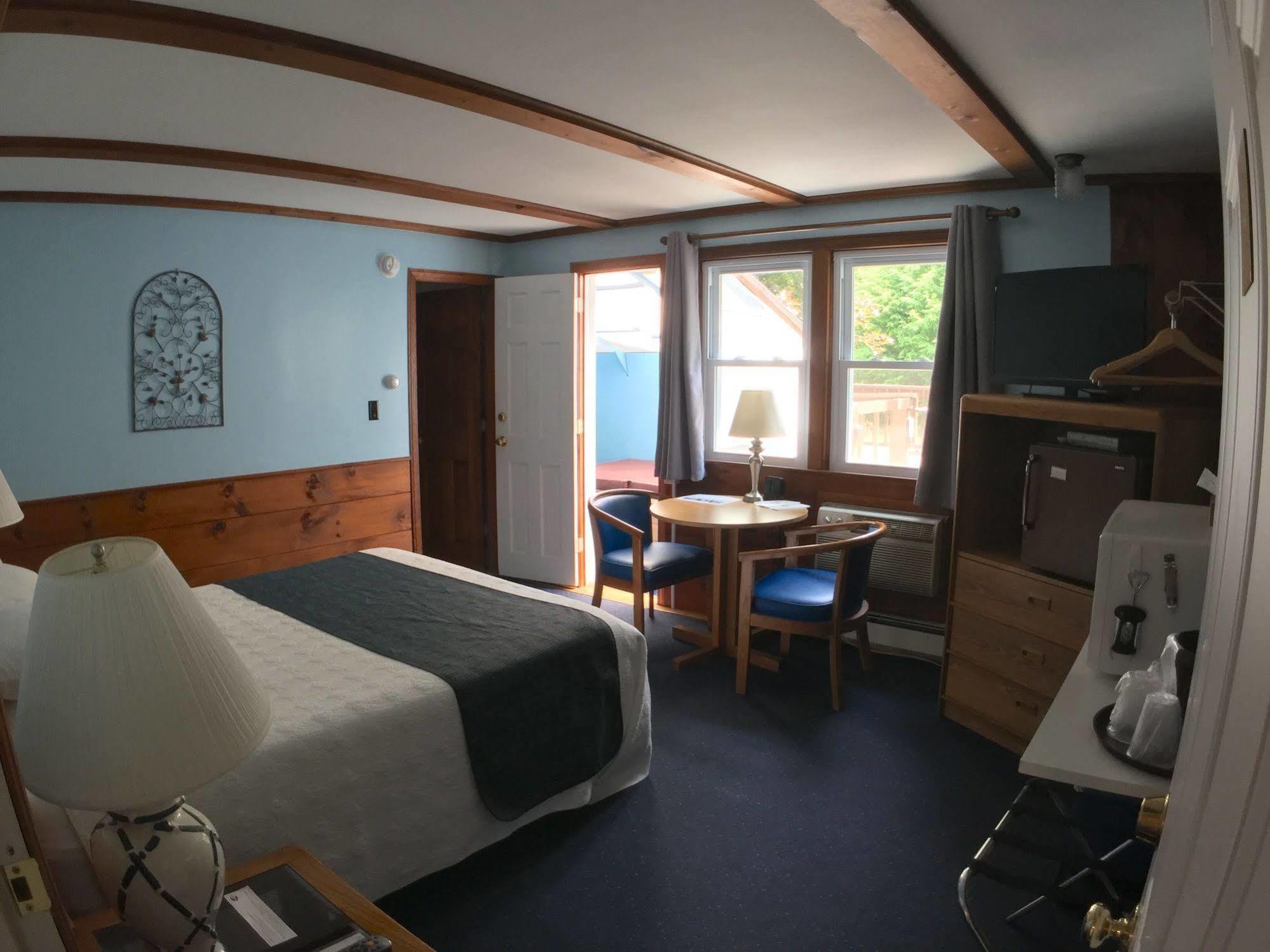 Bay Top Motel Weirs Beach Eksteriør billede