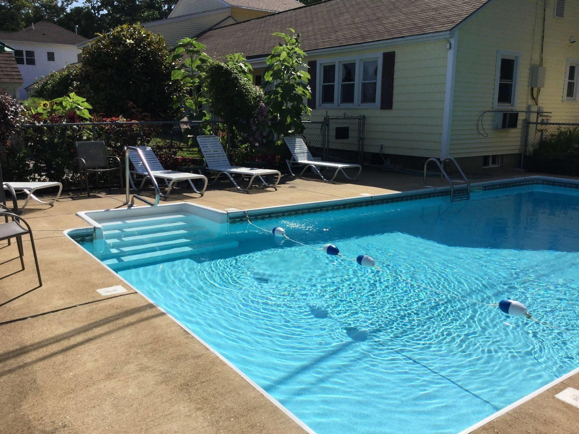 Bay Top Motel Weirs Beach Eksteriør billede